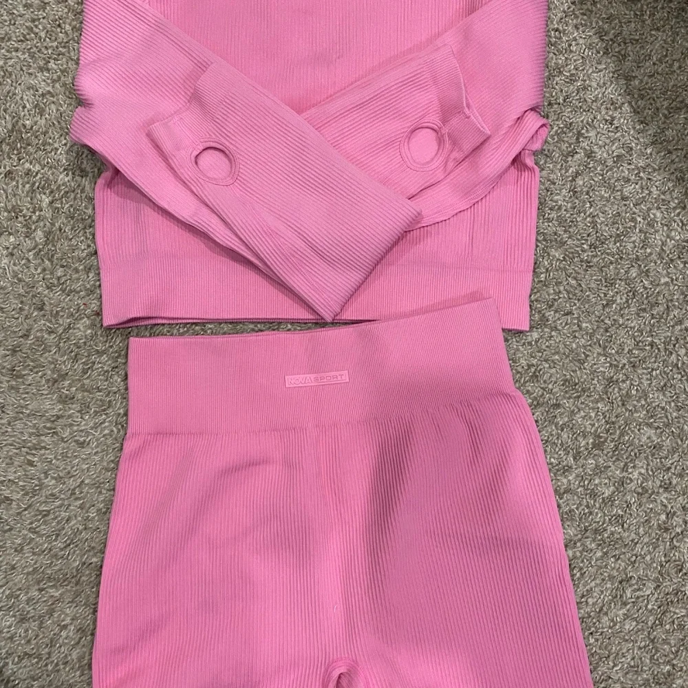 Workout Set - Picture 2 of 2